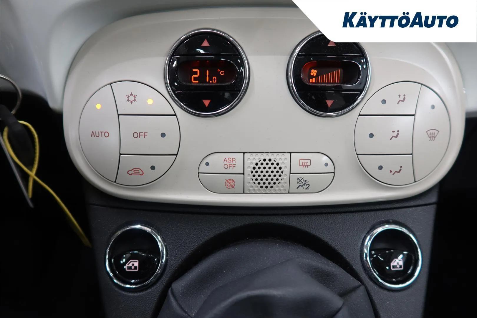 Fiat 500 XPN-967 carousel image