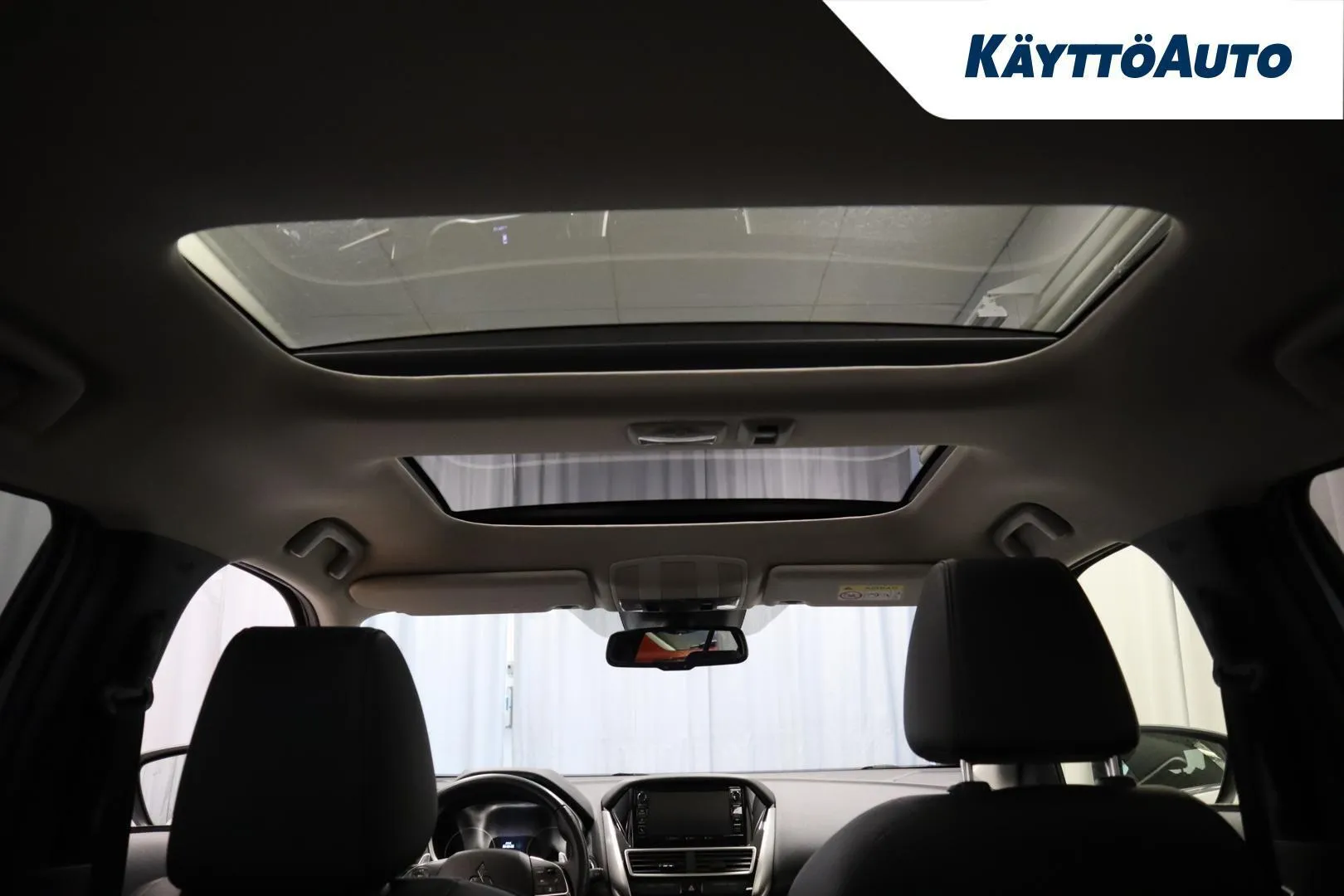 Mitsubishi Eclipse Cross OXS-963 carousel image