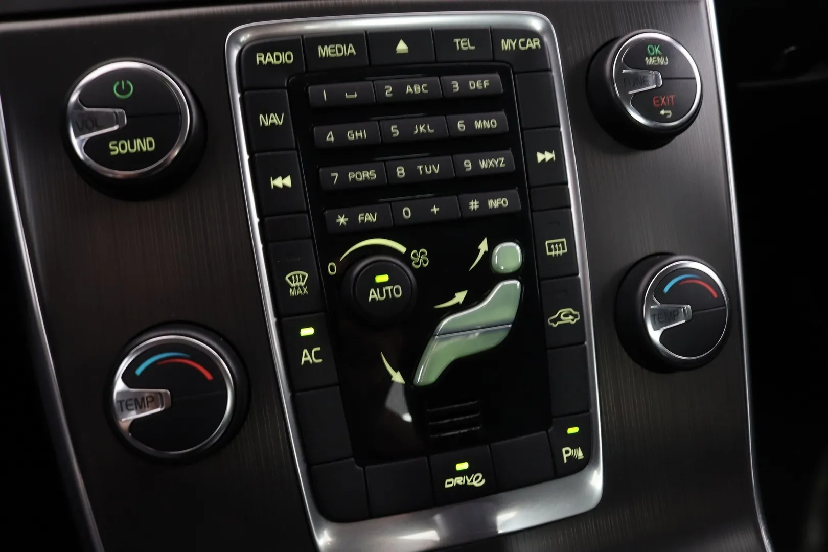 Volvo S60 SNT-832 carousel image