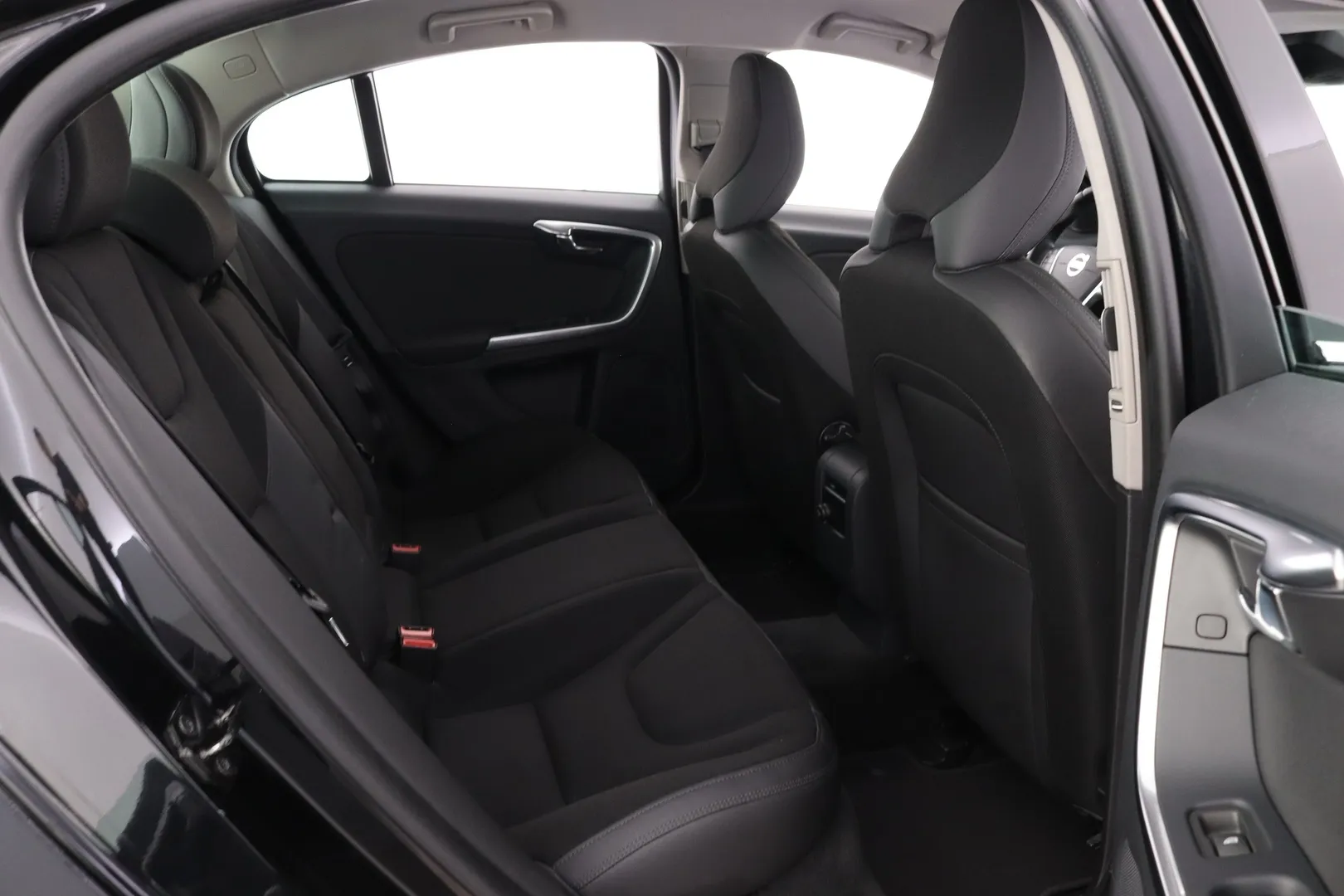 Volvo S60 SNT-832 carousel image