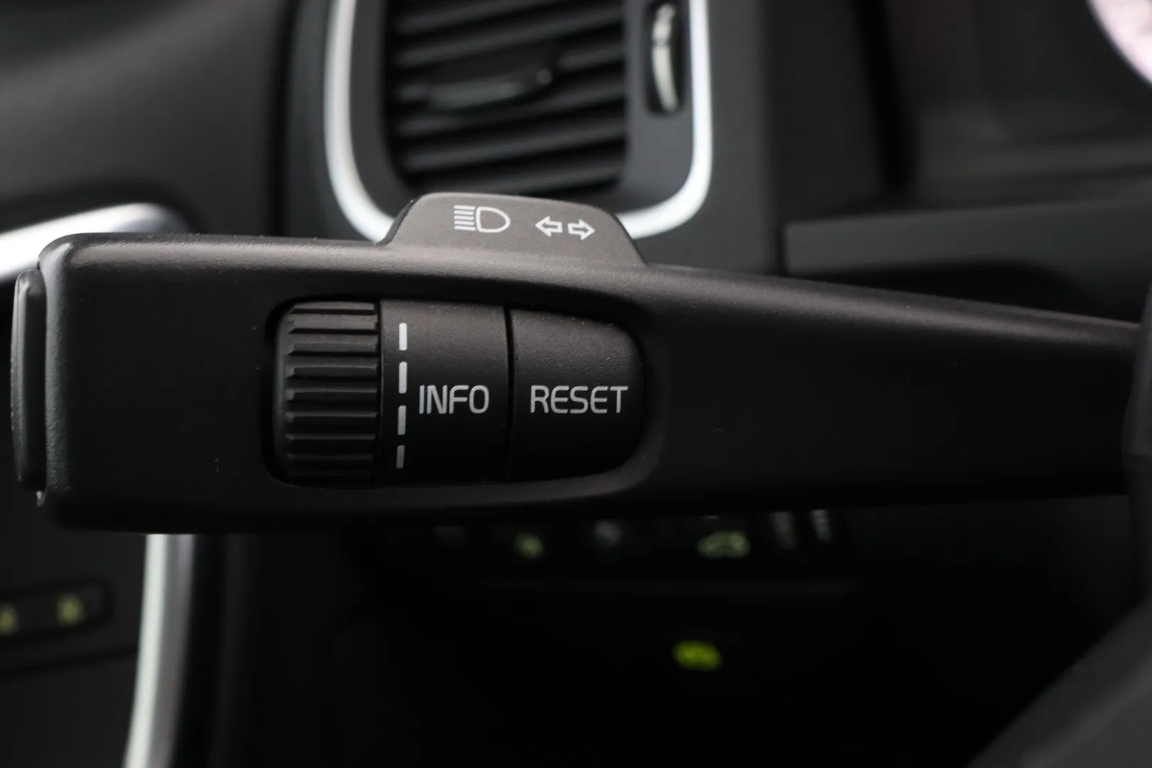 Volvo S60 SNT-832 carousel image