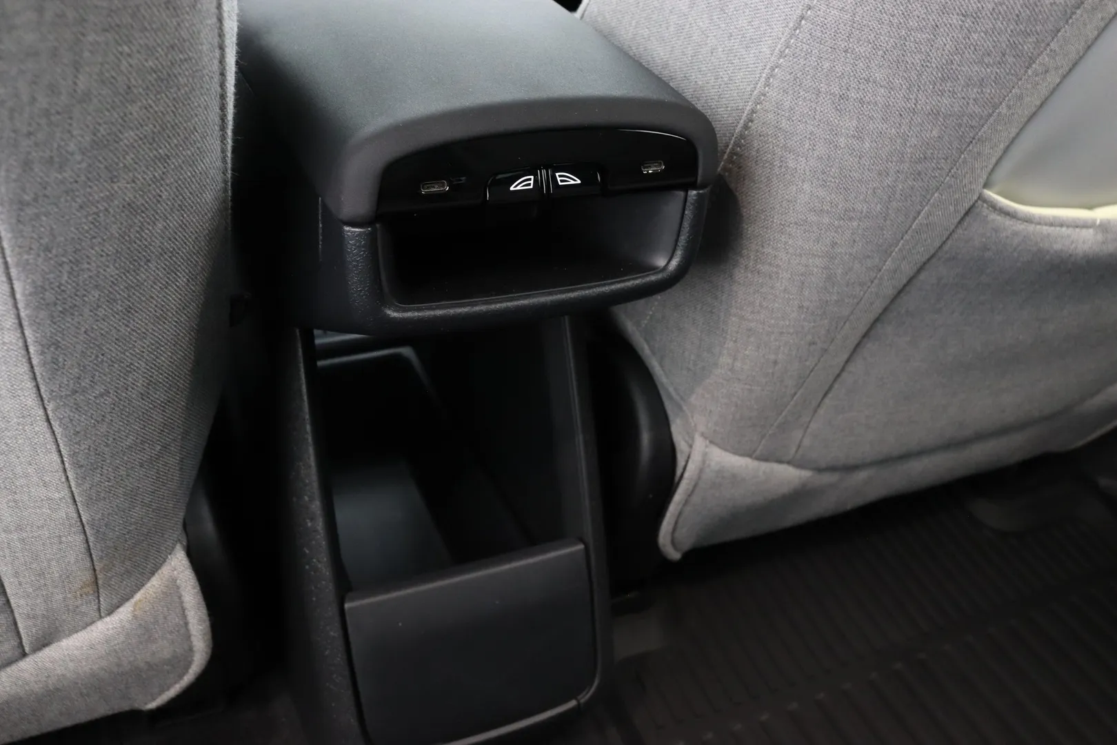 Volvo EX30 IST-142 carousel image