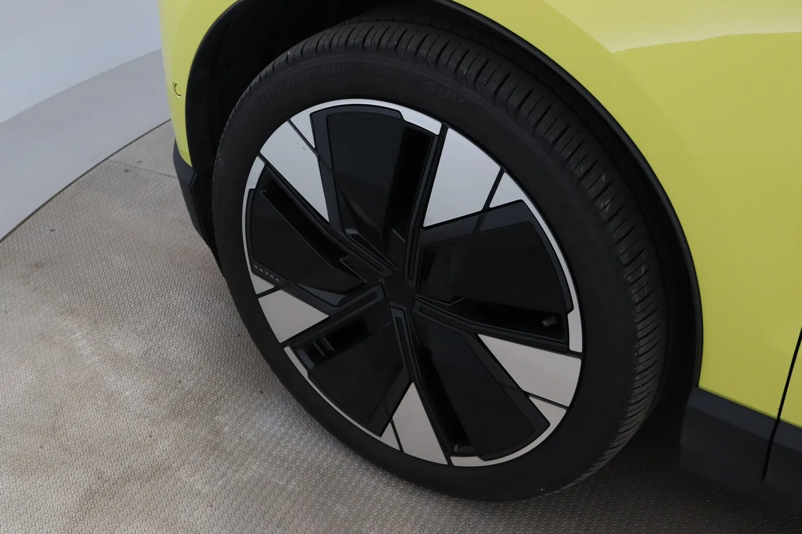 Volvo EX30 IST-142 carousel image