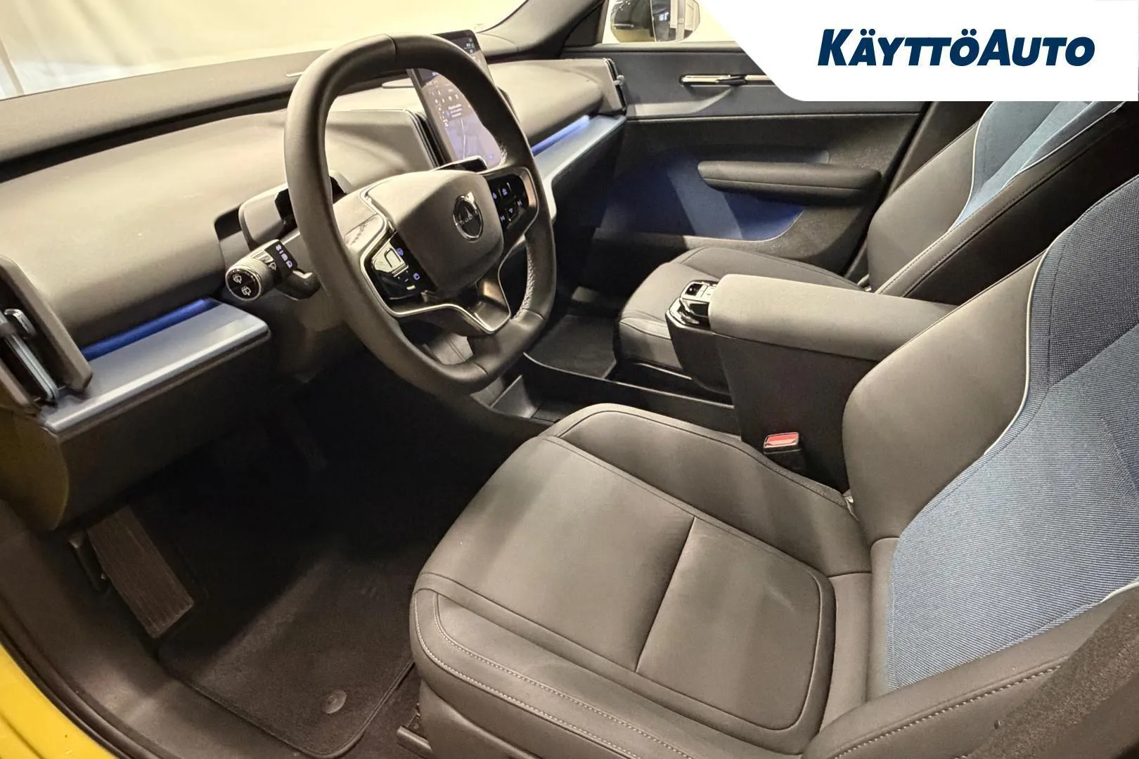 Volvo EX30 IRU-871 carousel image