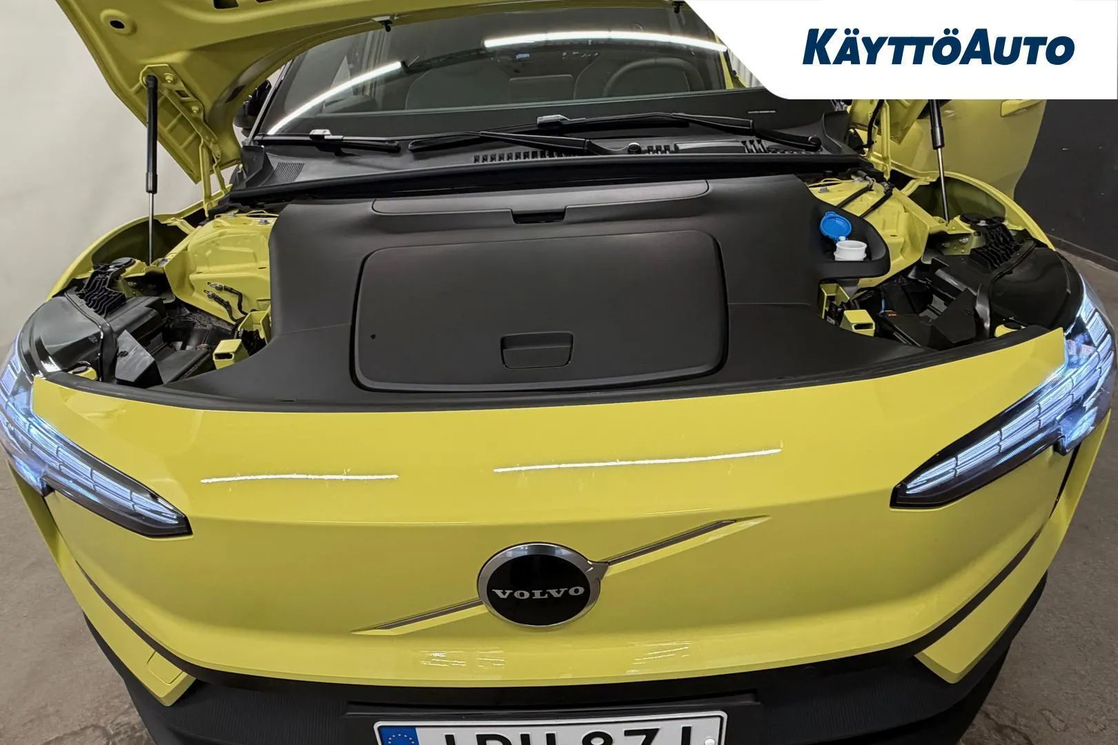 Volvo EX30 IRU-871 carousel image