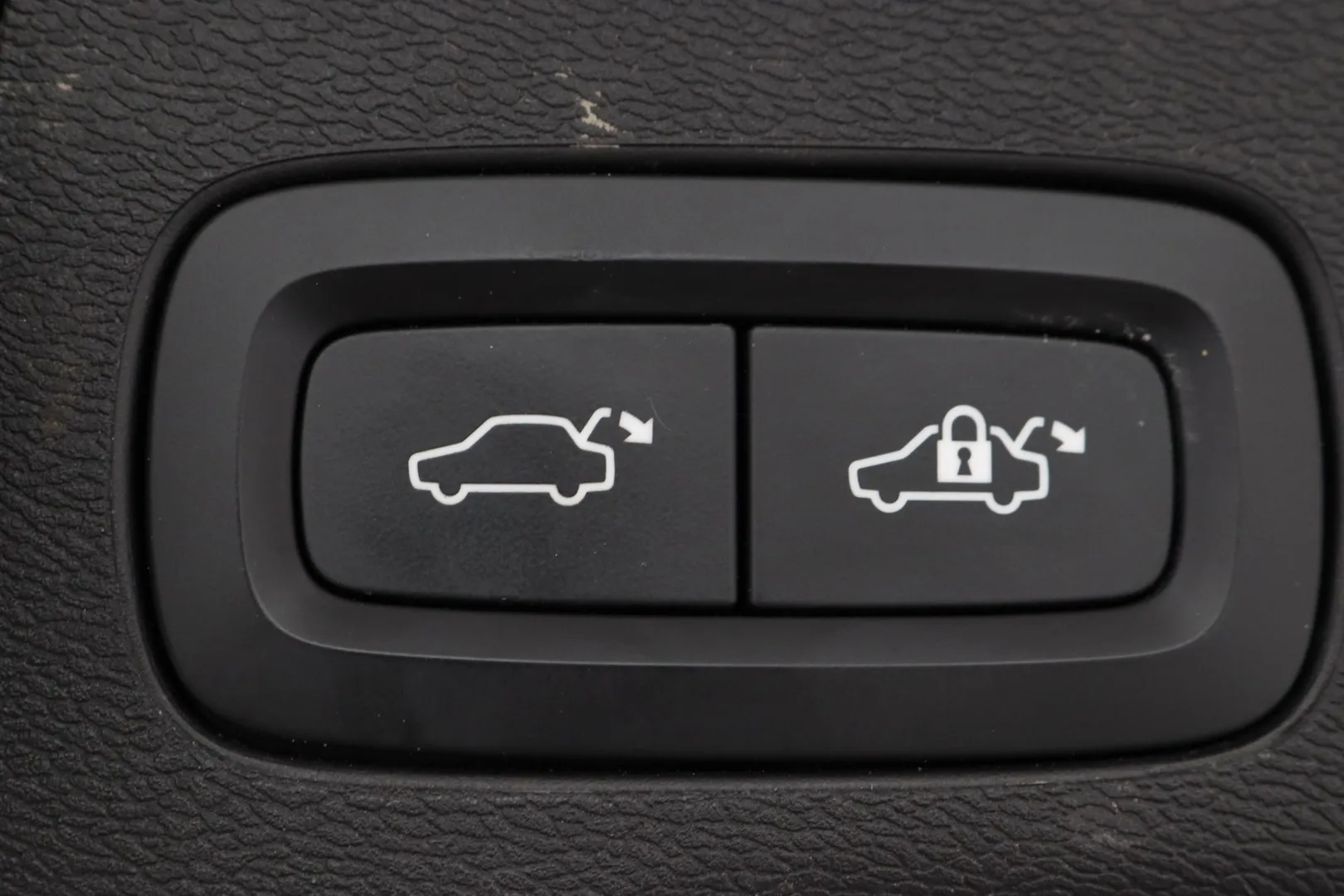 Volvo XC60 JKX-860 carousel image