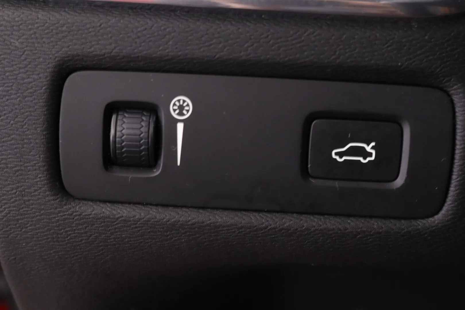 Volvo XC60 JKX-860 carousel image