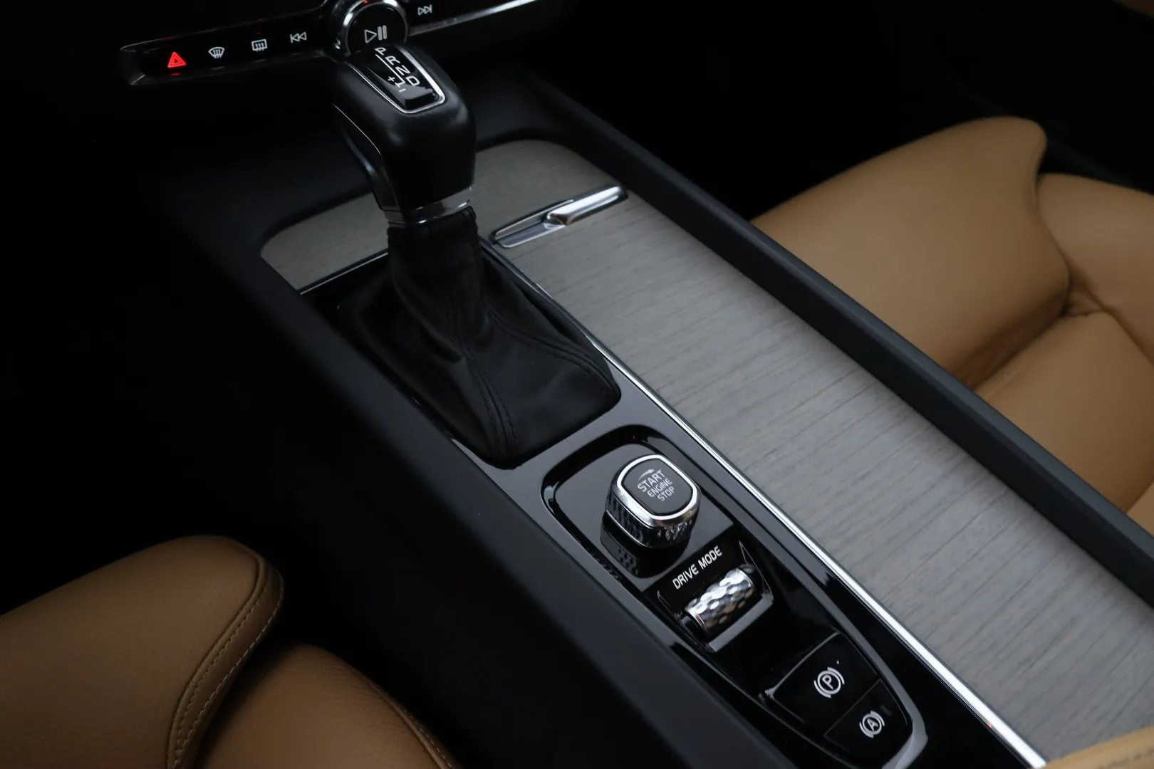 Volvo XC60 JKX-860 carousel image