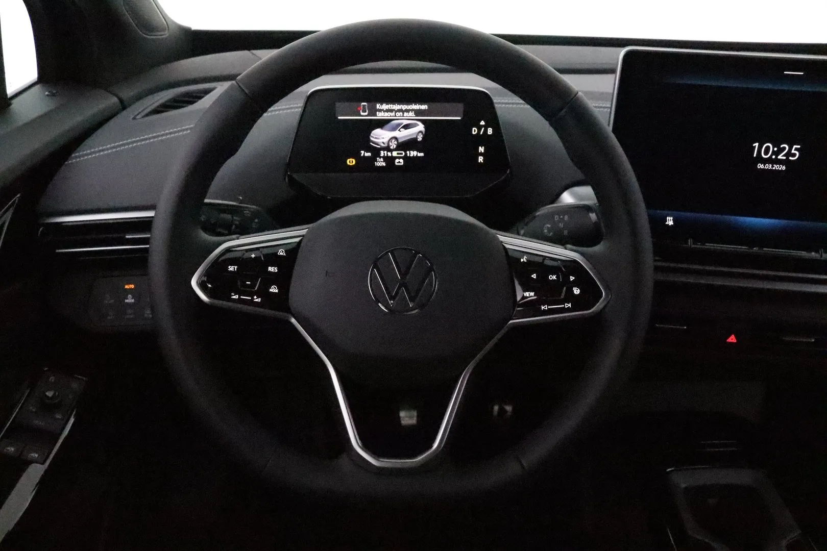 Volkswagen ID.4 ZPZ-843 carousel image