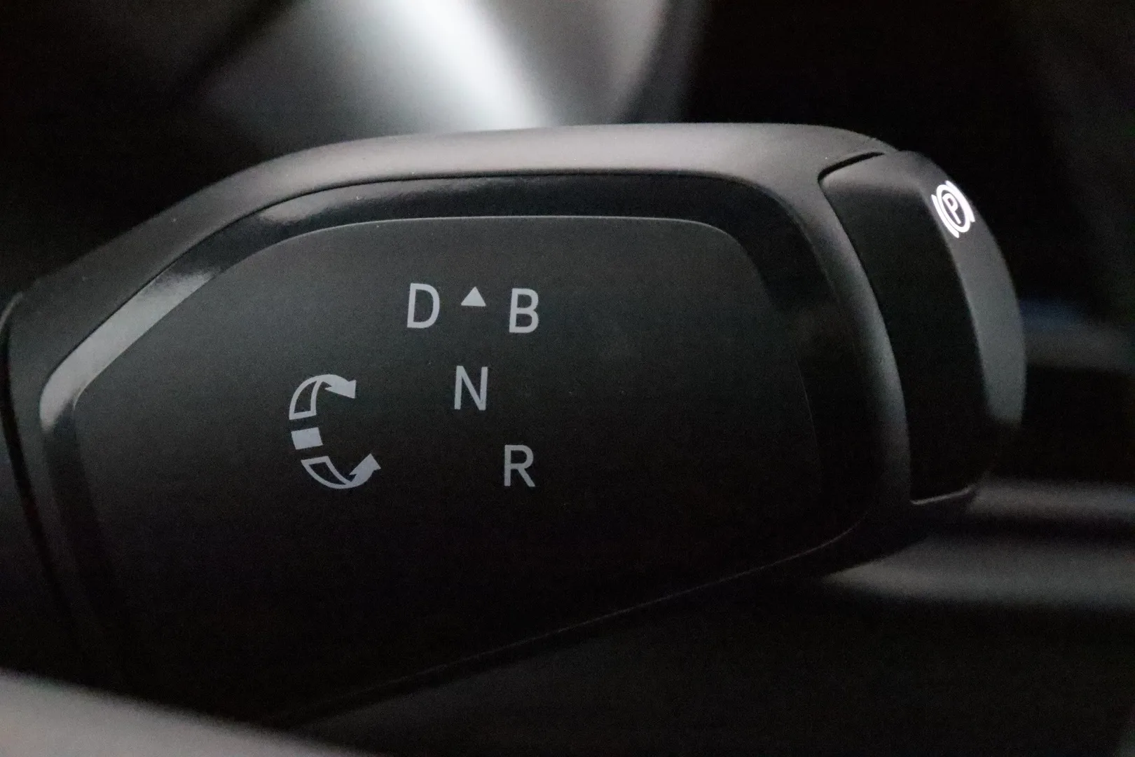 Volkswagen ID.4 ZPZ-843 carousel image