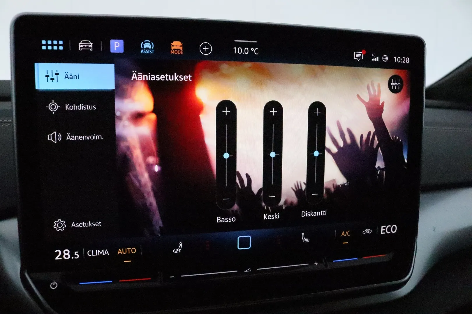 Volkswagen ID.4 ZPZ-843 carousel image