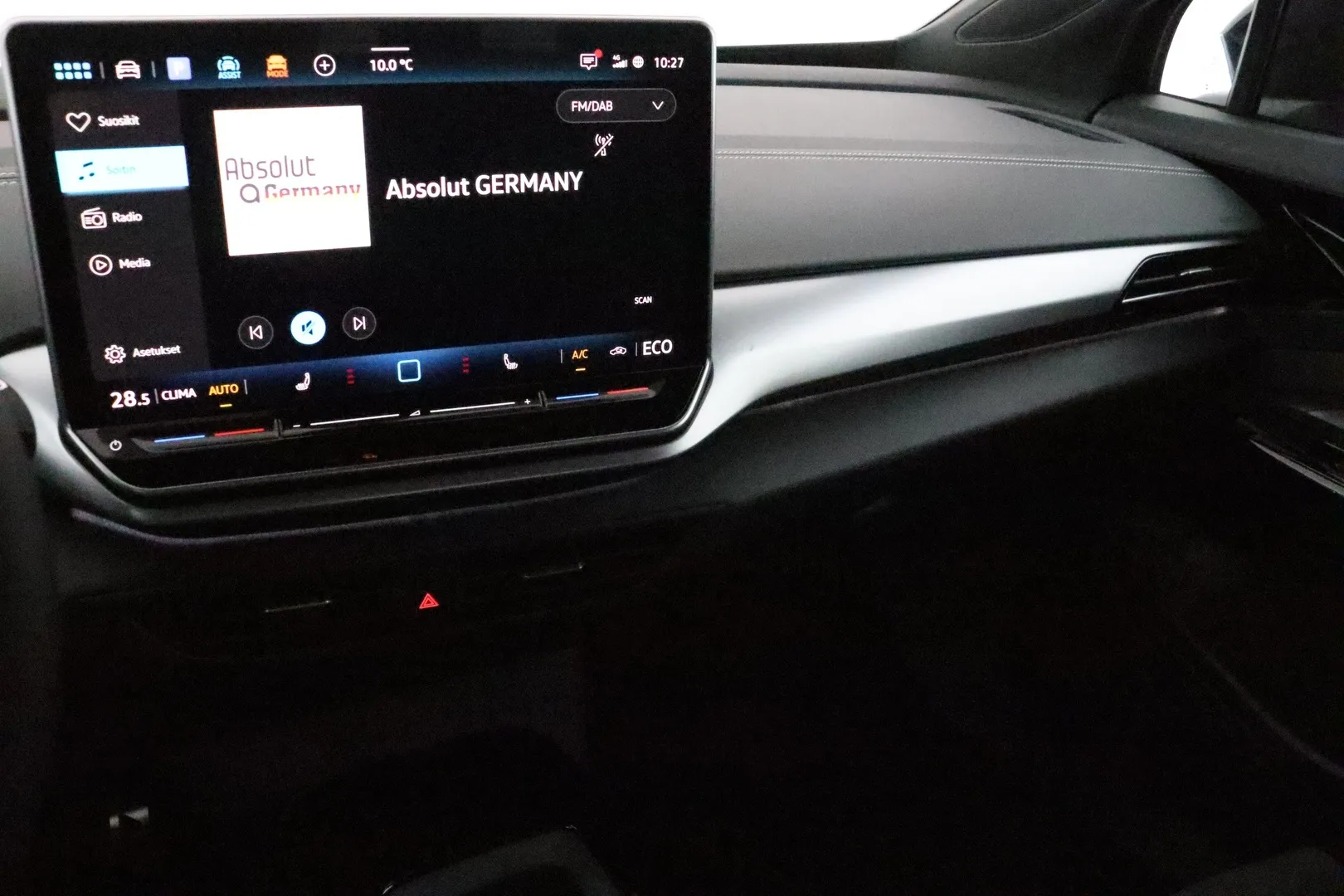 Volkswagen ID.4 ZPZ-843 carousel image