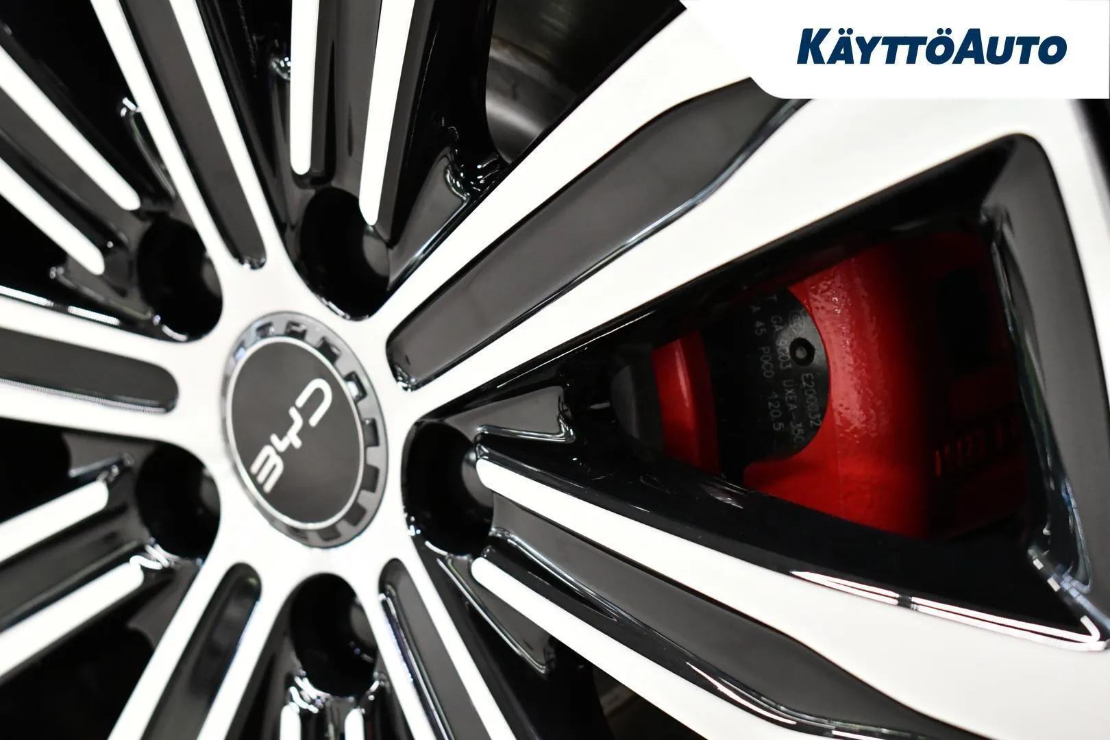 BYD SEALION 7 GRO-168 carousel image