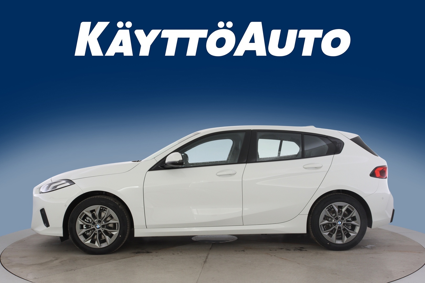 BMW 120 1-sarja F70 Hatchback 120 A MHEV 2026, kuva 2/11