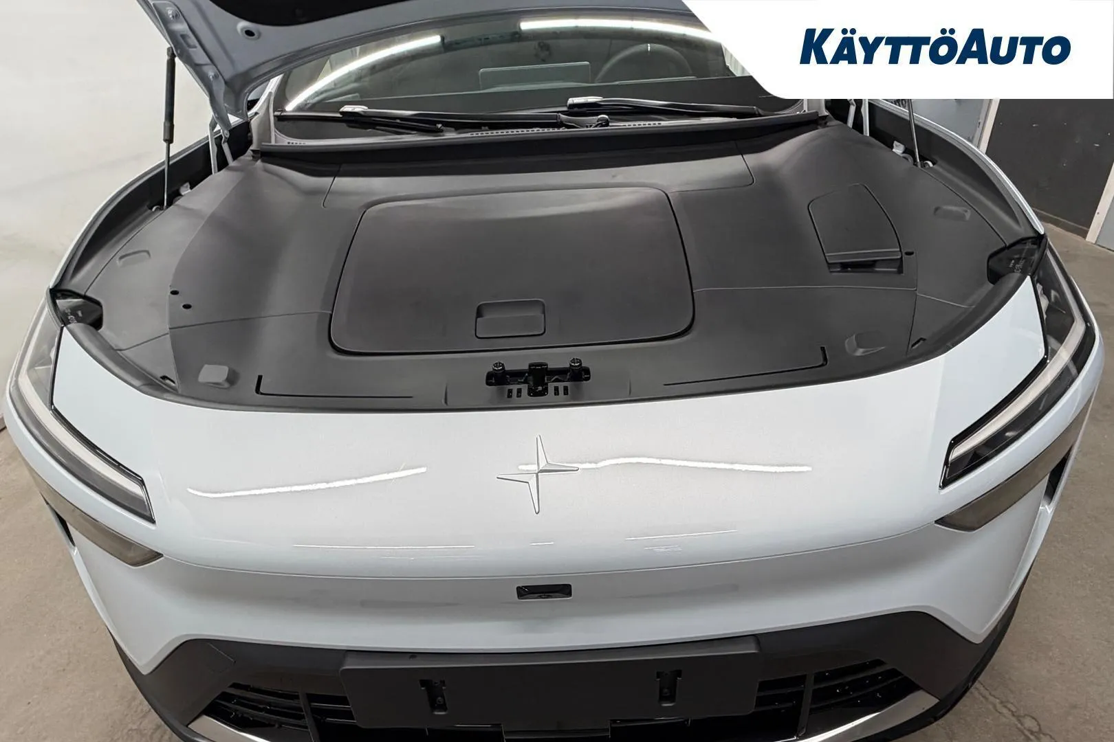 Polestar 4 XTT-699 carousel image