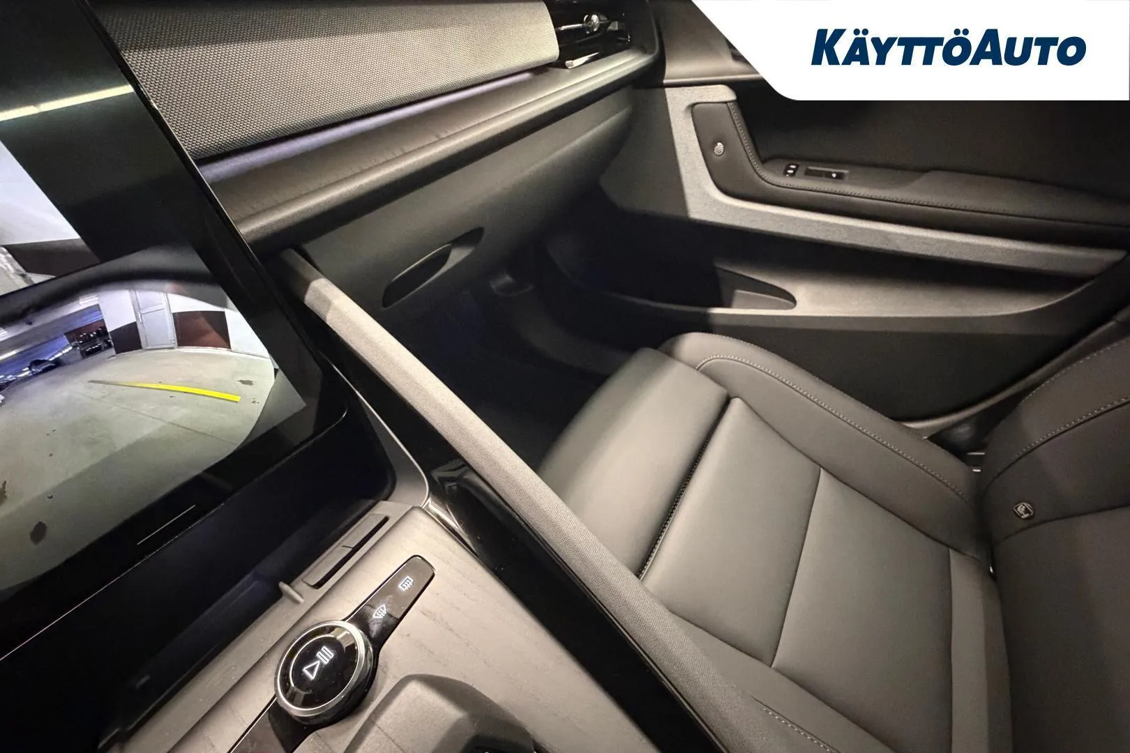 POLESTAR 2 XTS-986 carousel image