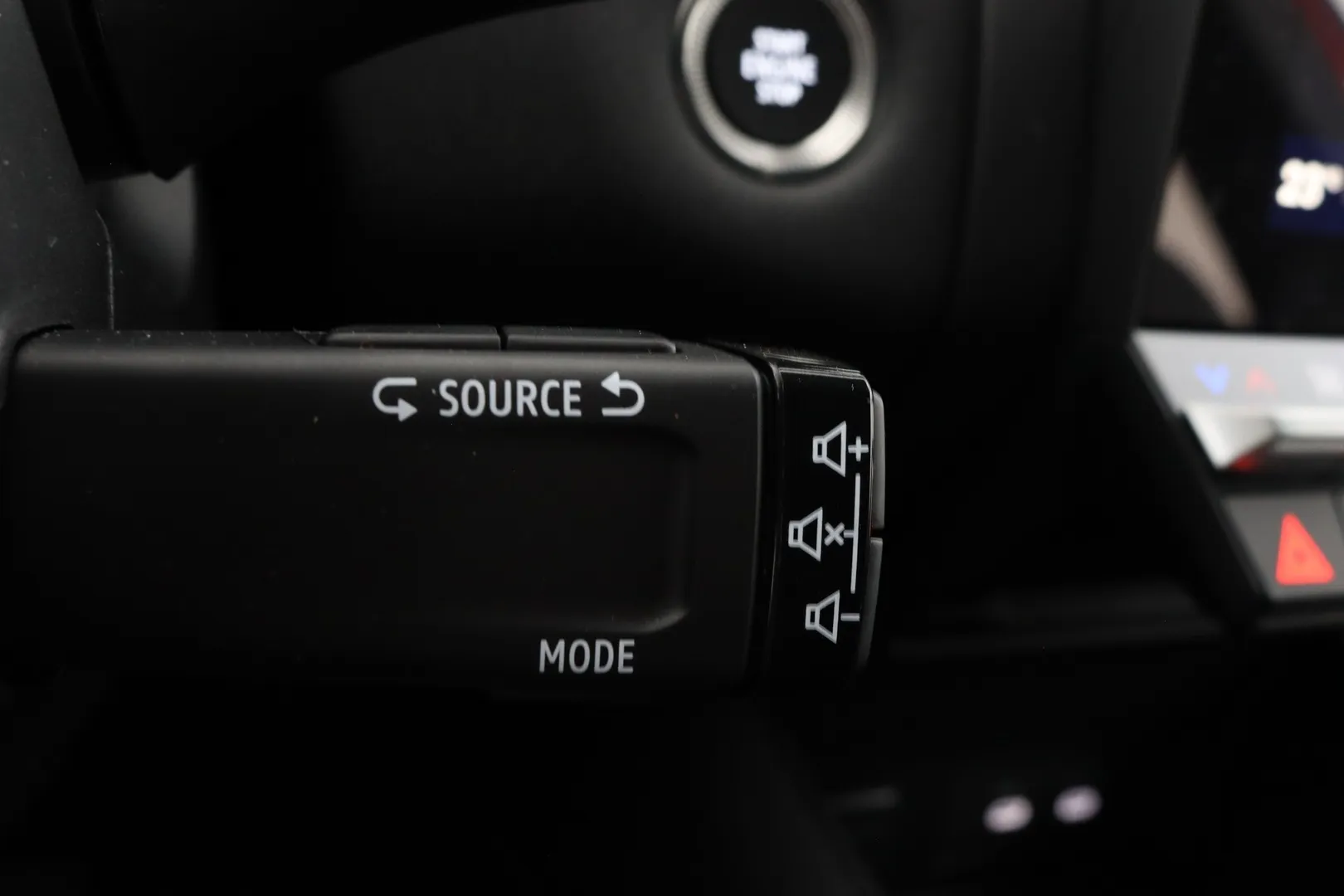 Renault Symbioz XTO-227 carousel image