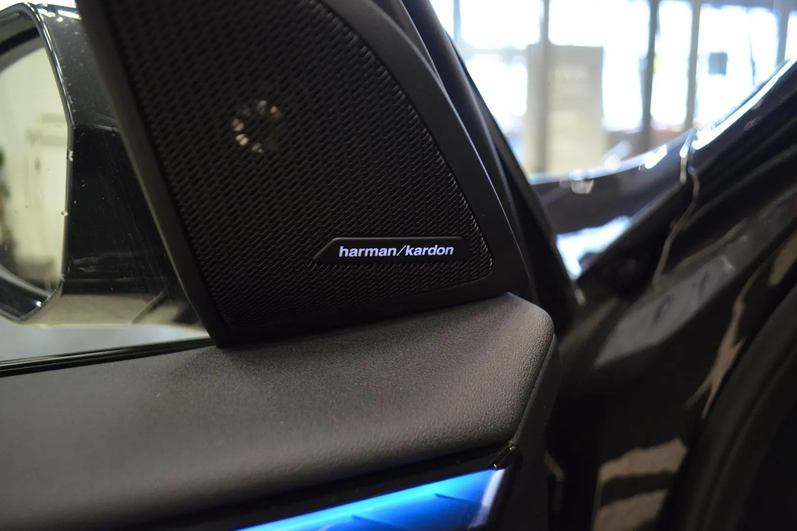 BMW X3 ZPZ-396 carousel image