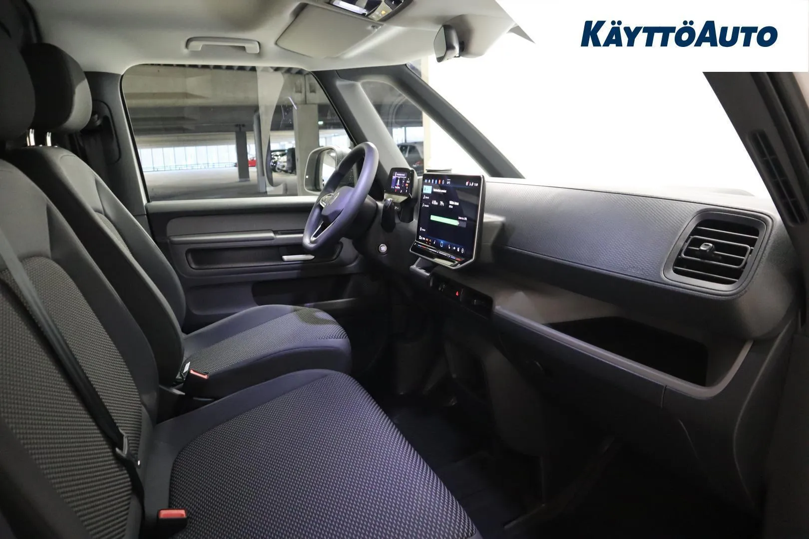 Volkswagen ID. Buzz ZRA-368 carousel image