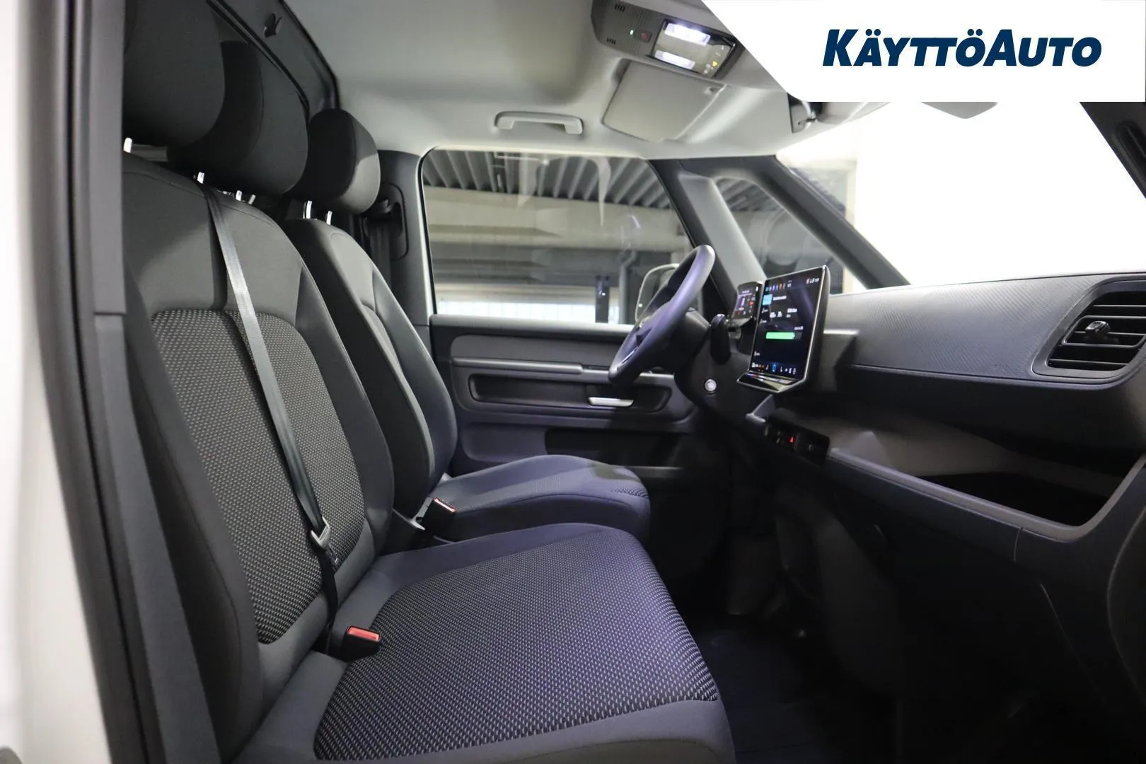 Volkswagen ID. Buzz ZRA-368 carousel image