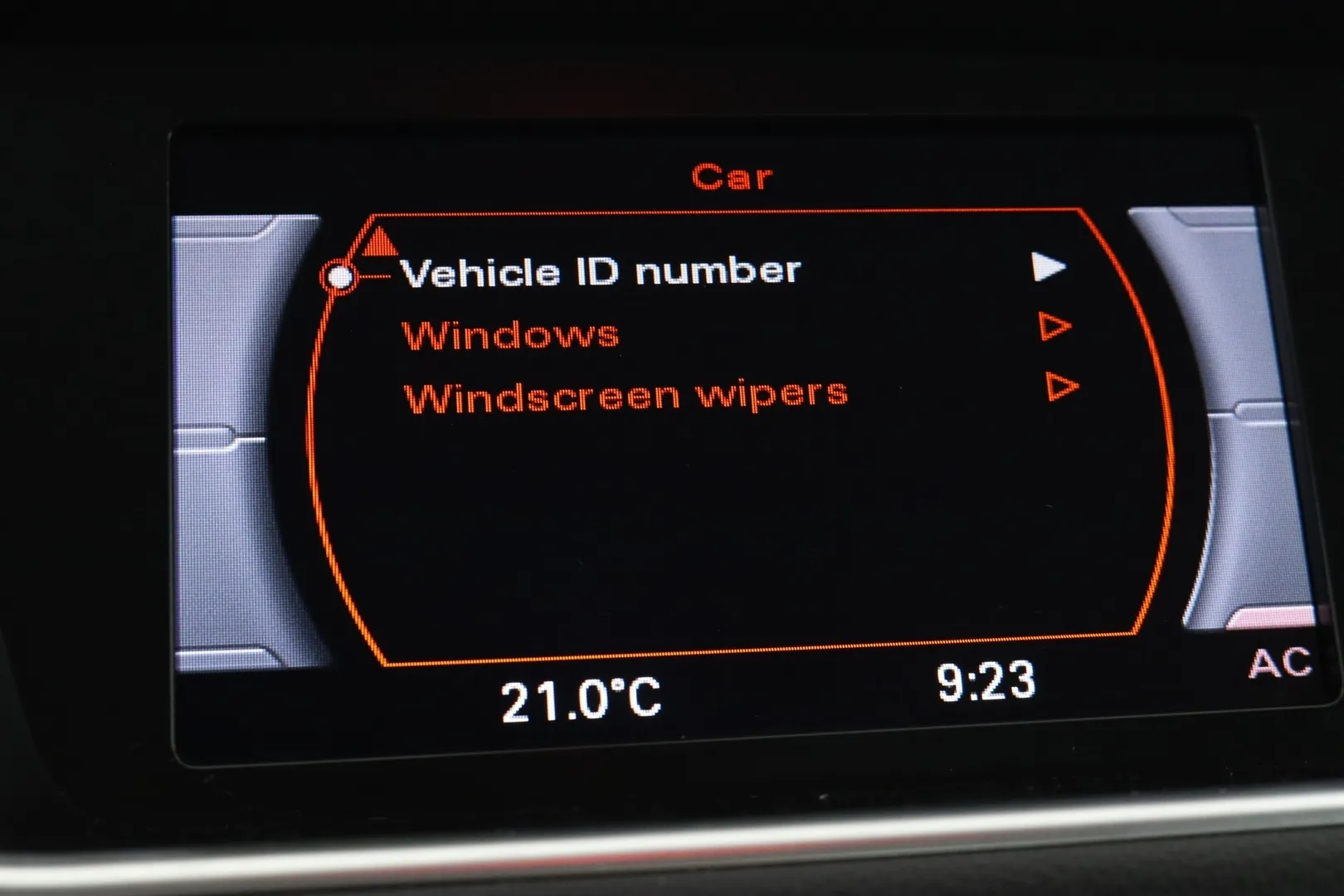 Audi Q5 CIY-746 carousel image