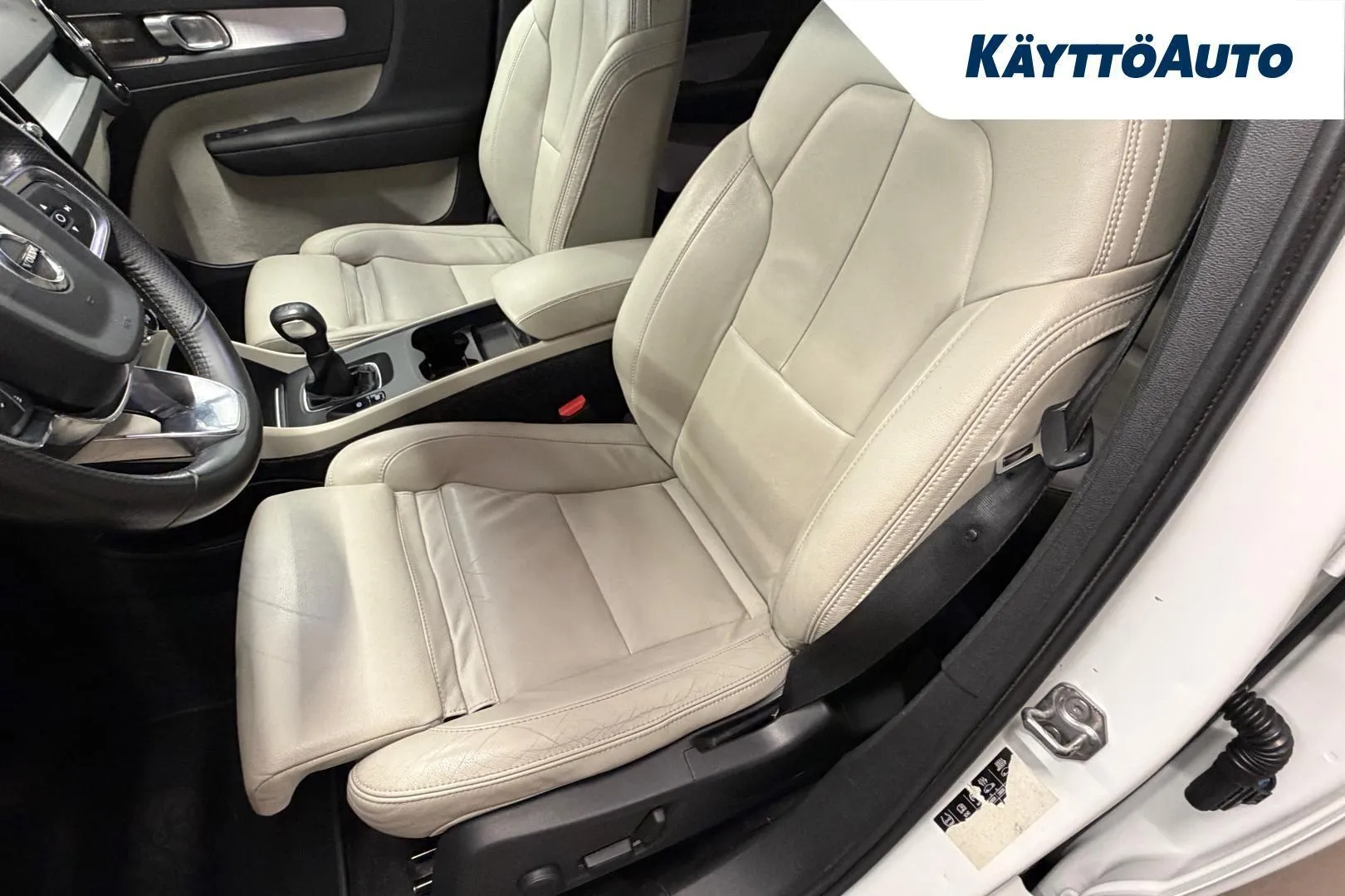 Volvo XC40 BVB-661 carousel image