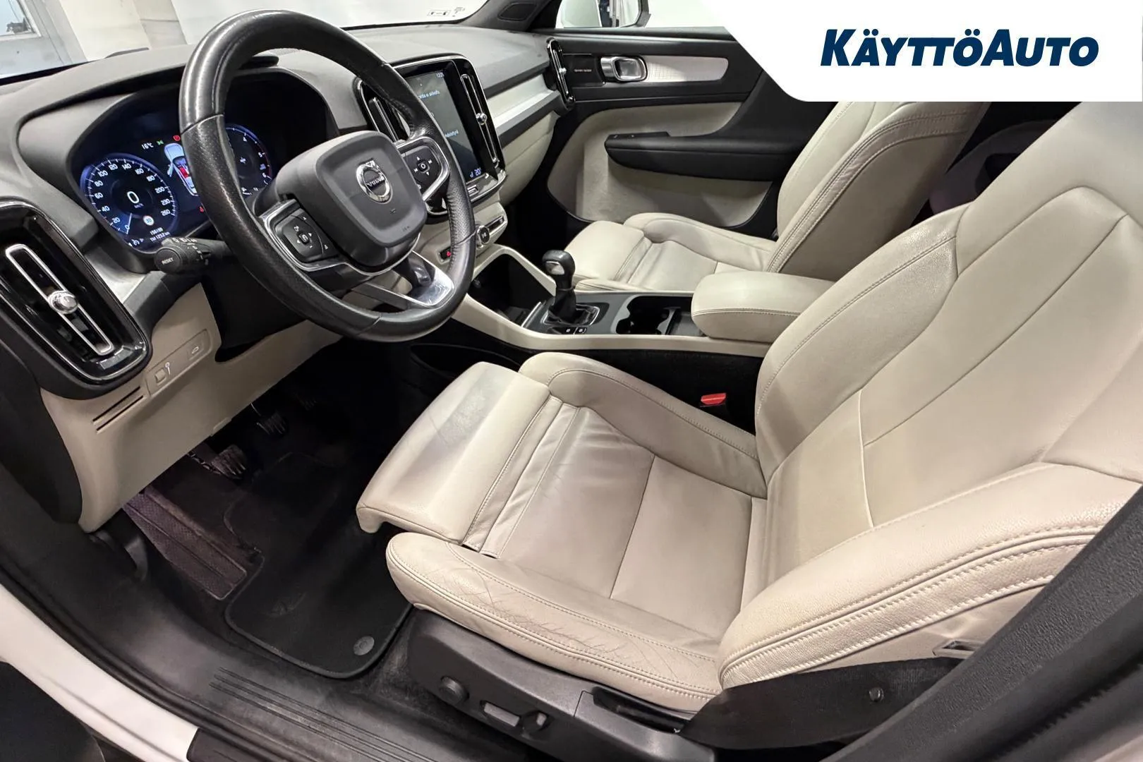 Volvo XC40 BVB-661 carousel image