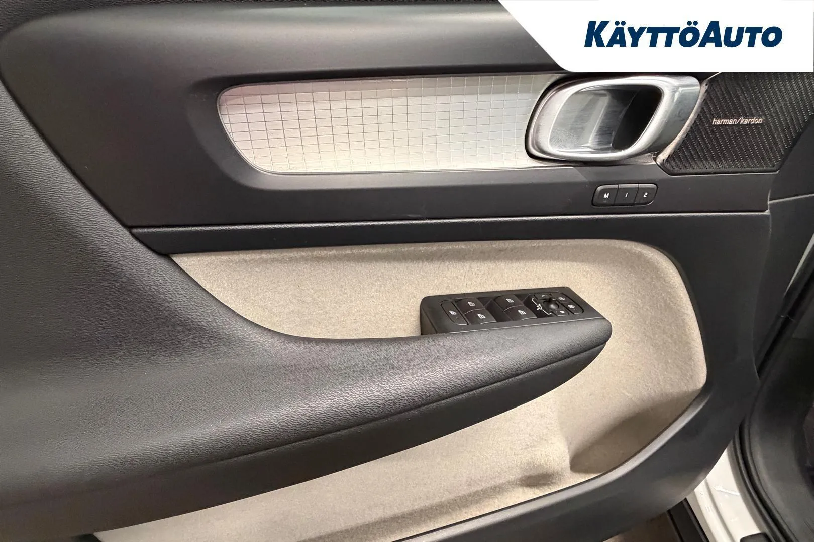 Volvo XC40 BVB-661 carousel image