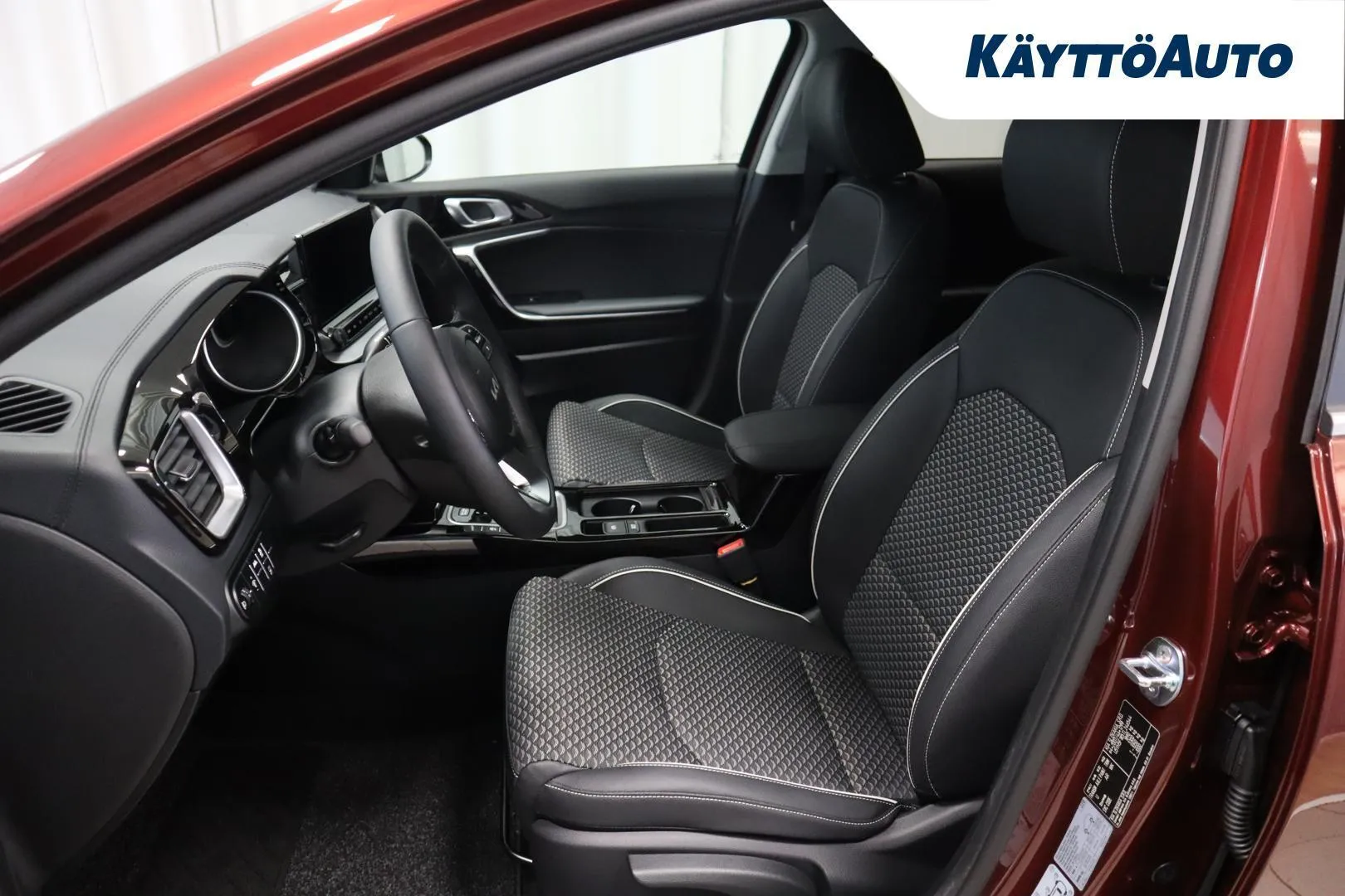 Kia XCeed YMJ-518 carousel image