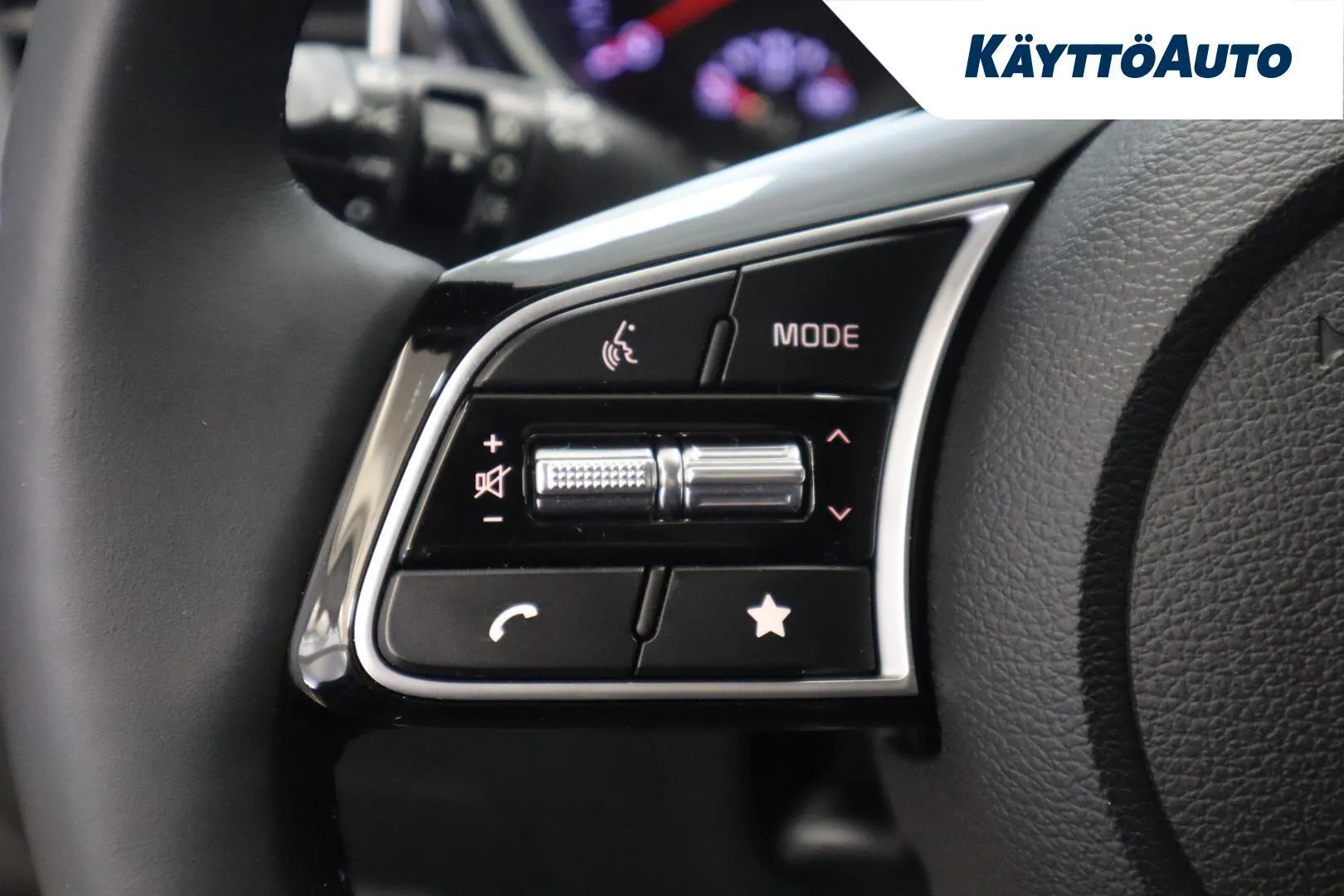 Kia XCeed YMJ-518 carousel image
