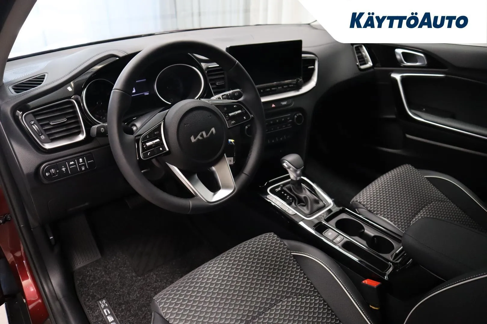 Kia XCeed YMJ-518 carousel image