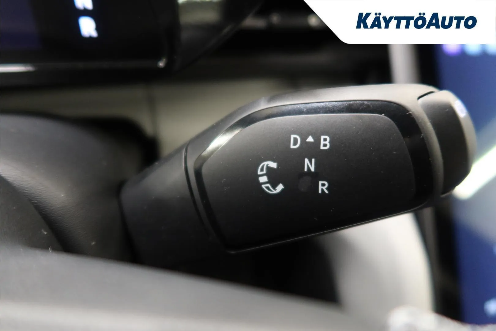 Ford Capri YMC-775 carousel image