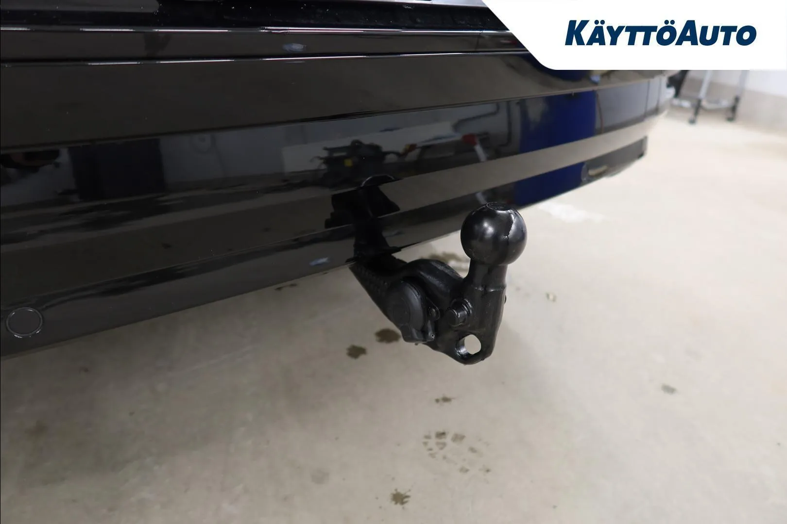 Ford Capri YMC-775 carousel image