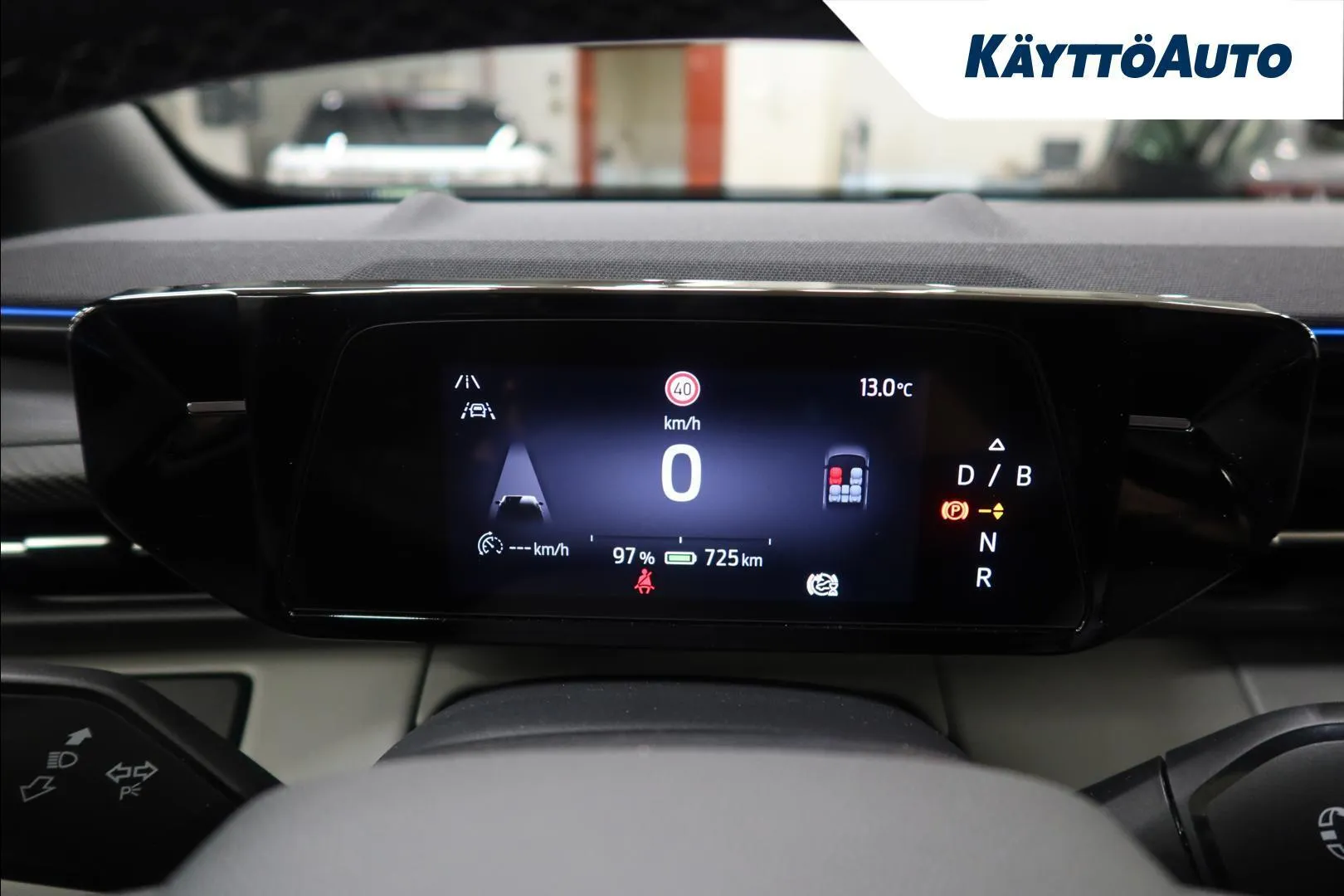 Ford Capri YMC-775 carousel image