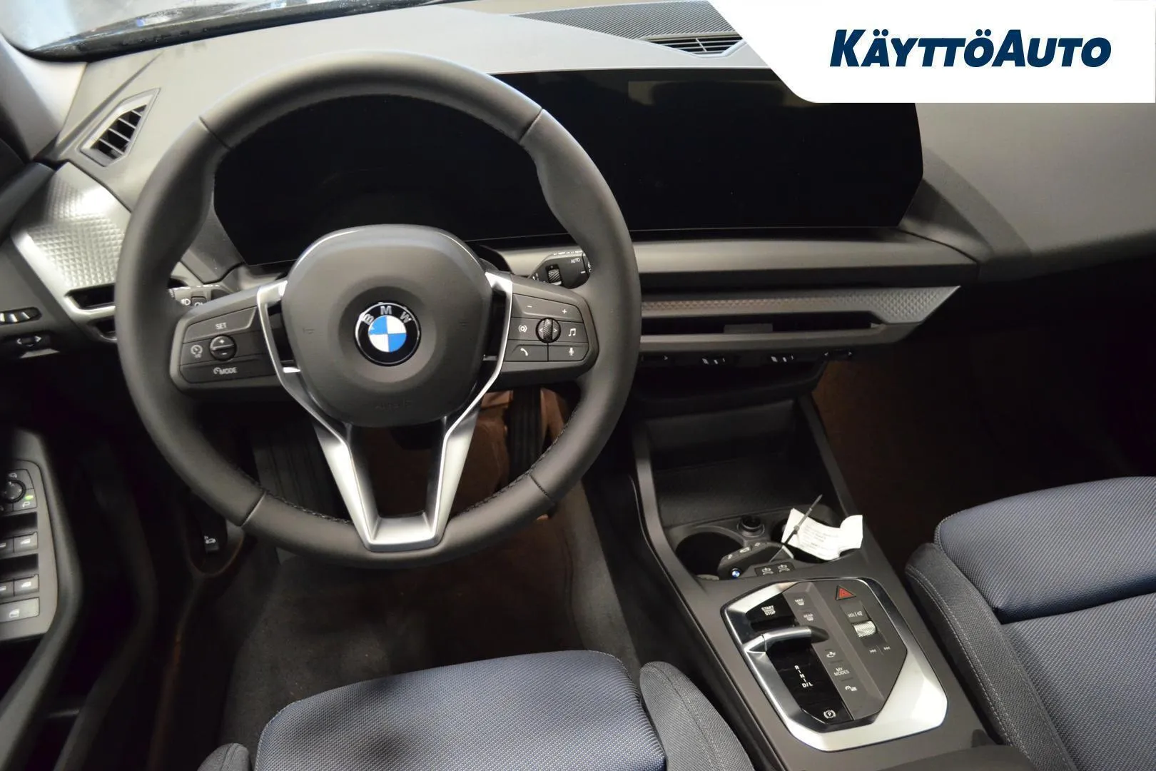 BMW 120 ZPX-674 carousel image