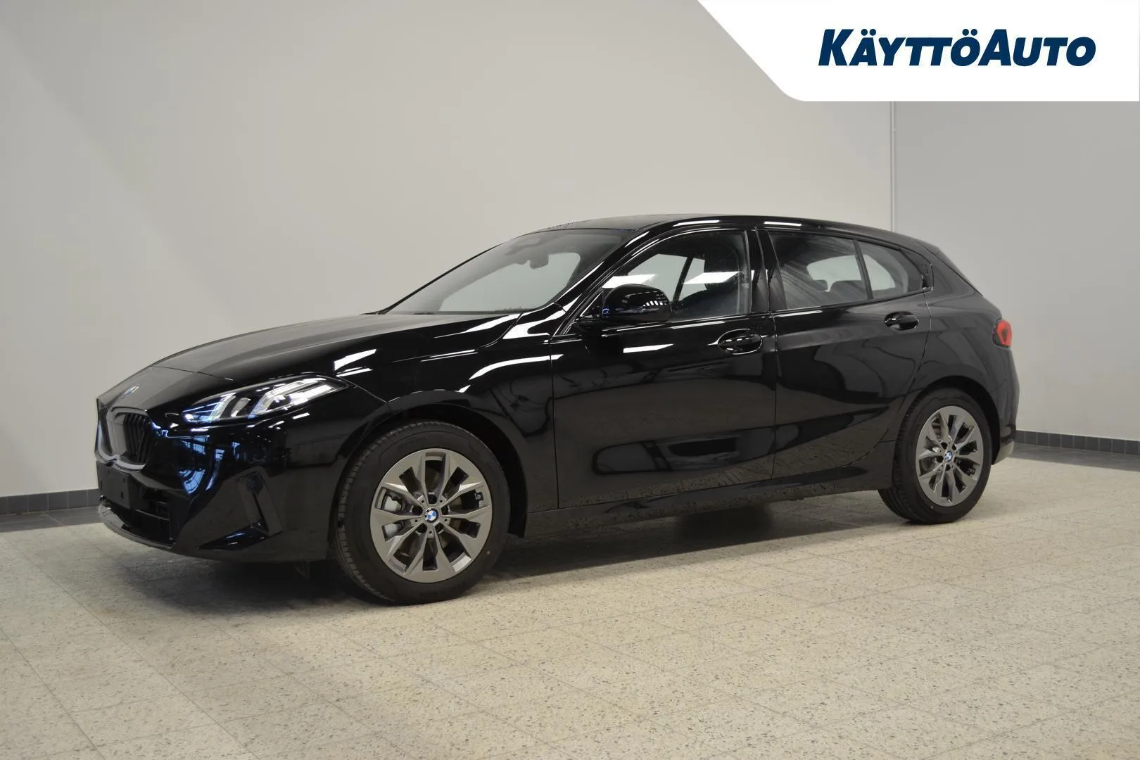 BMW 120 ZPX-674 carousel image