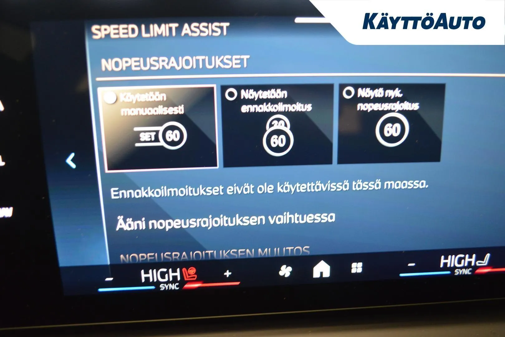 BMW 120 ZPX-674 carousel image