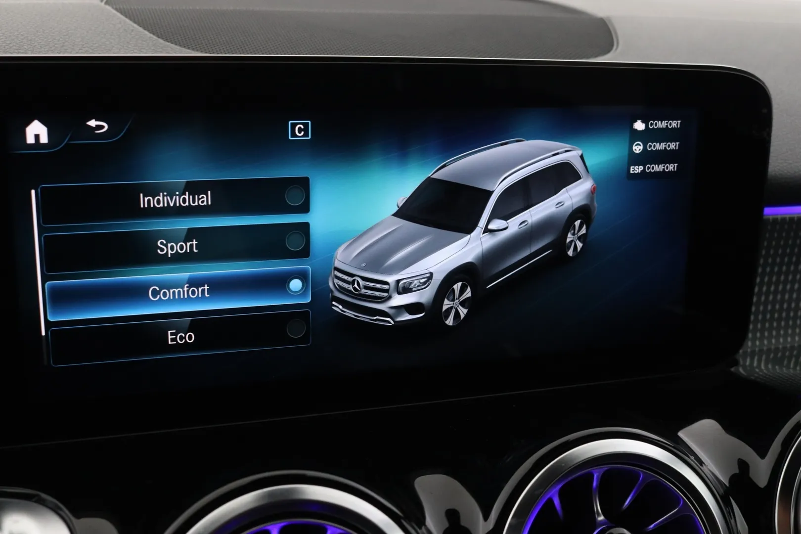 Mercedes-Benz GLB CPJ-598 carousel image