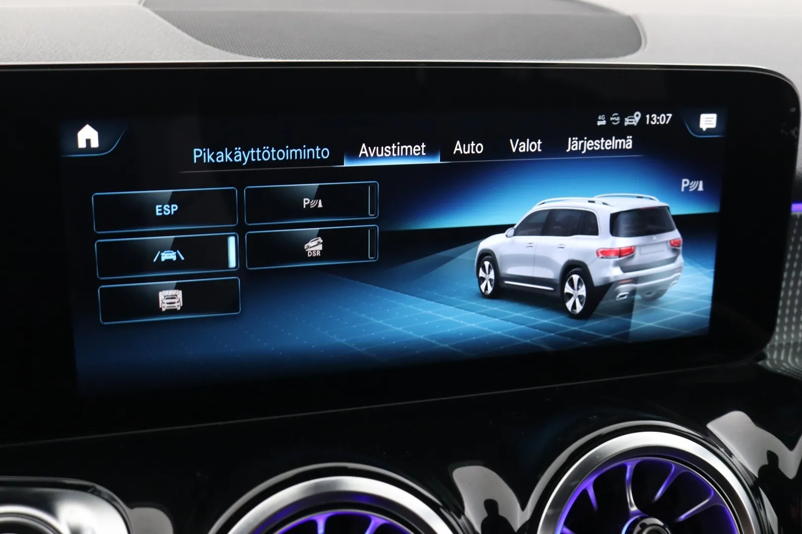 Mercedes-Benz GLB CPJ-598 carousel image