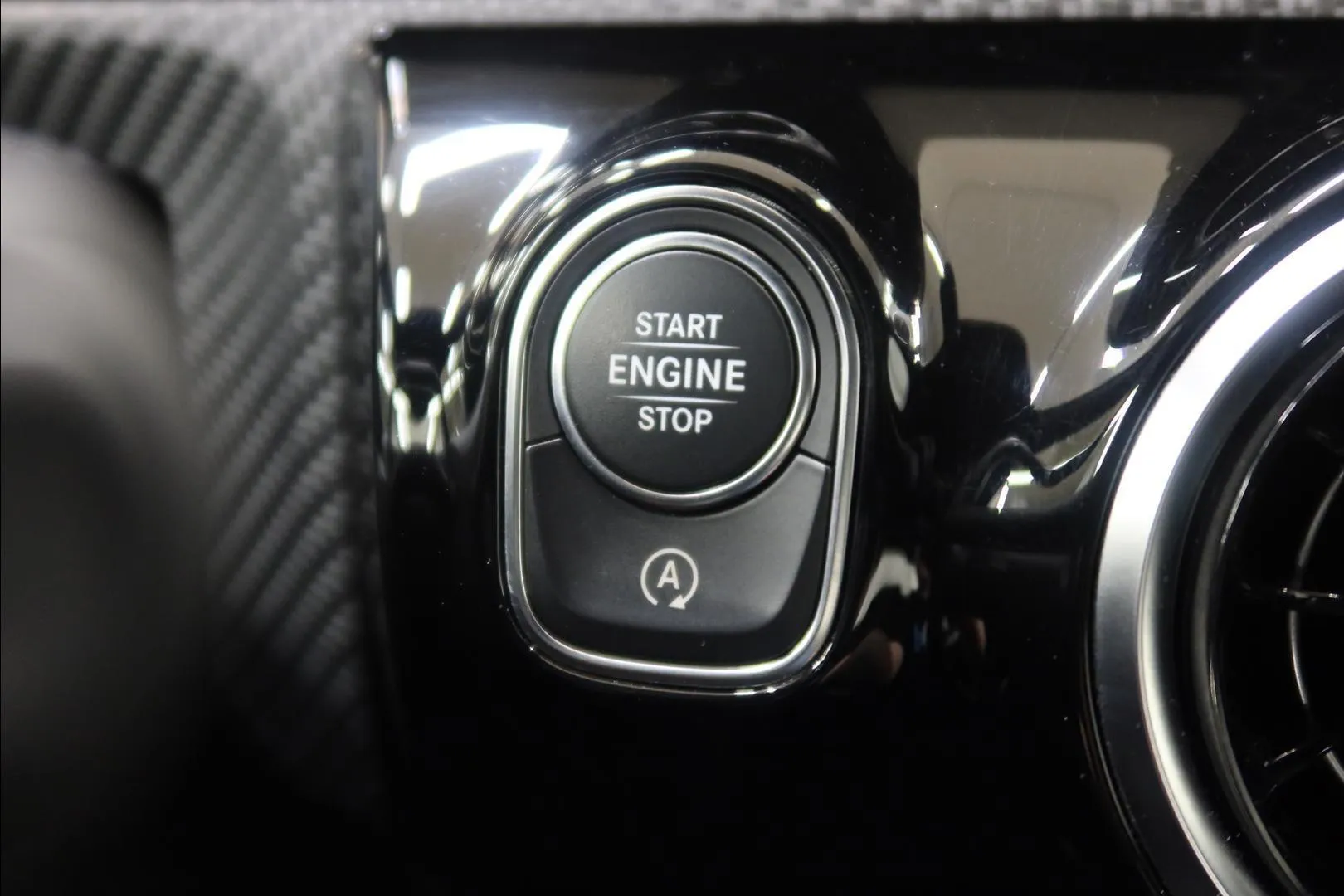 Mercedes-Benz A COO-892 carousel image