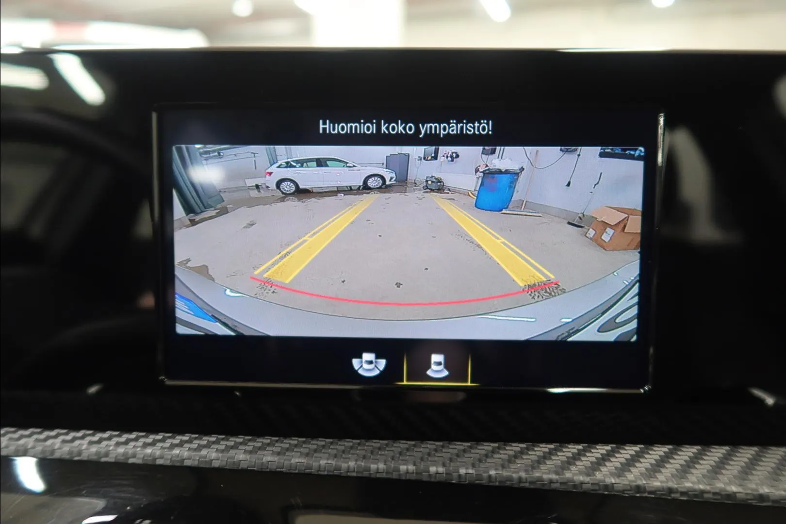 Mercedes-Benz A COO-892 carousel image