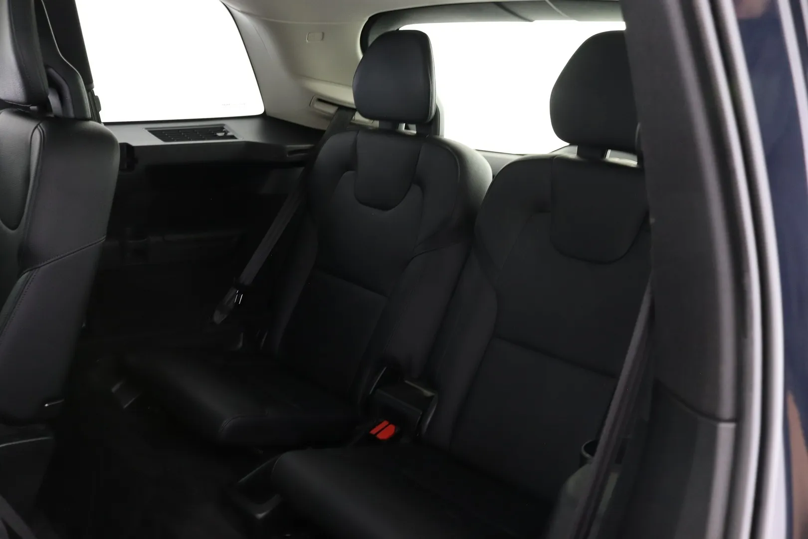 Volvo XC90 YXV-436 carousel image