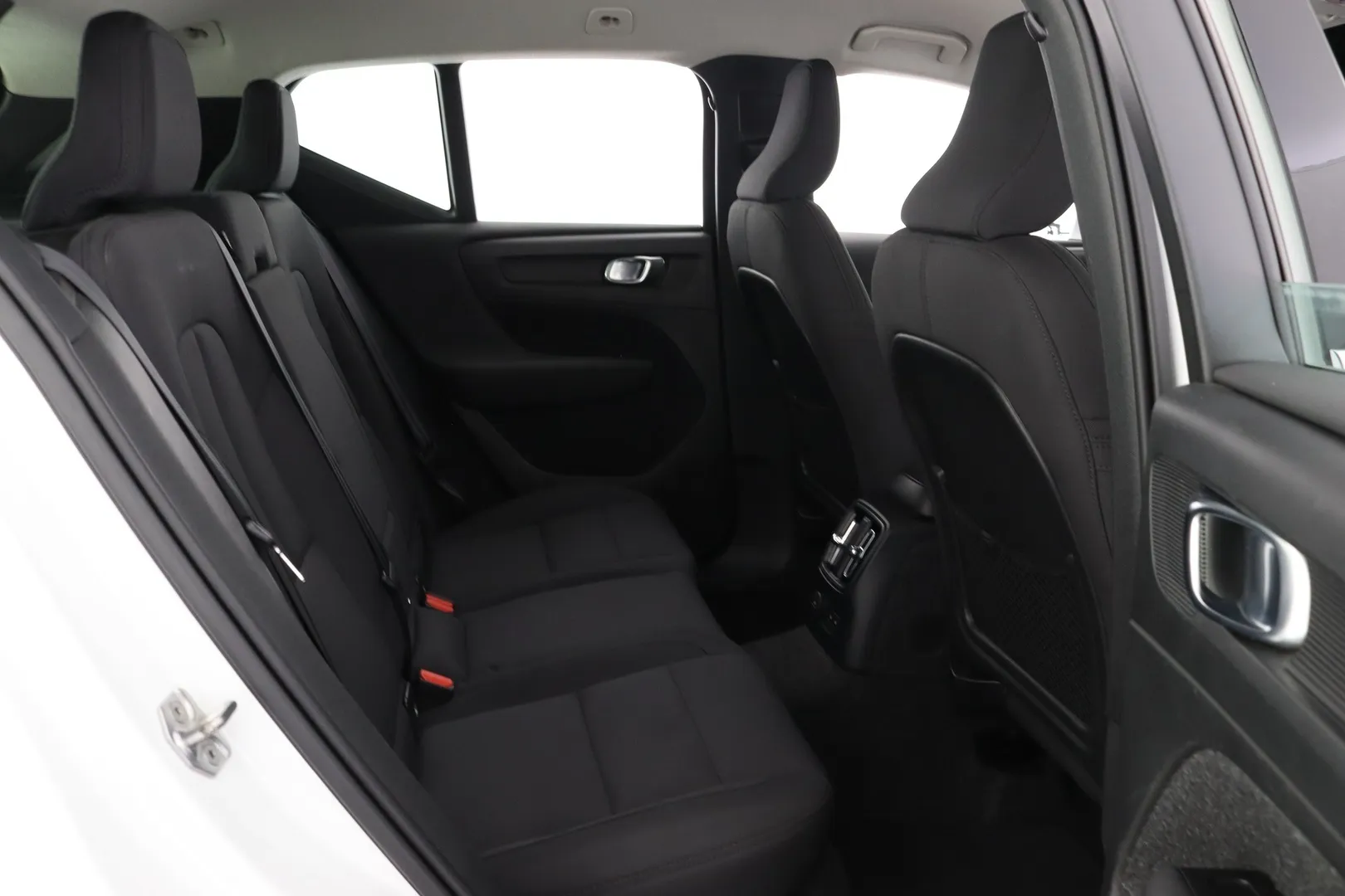 Volvo XC40 NME-696 carousel image