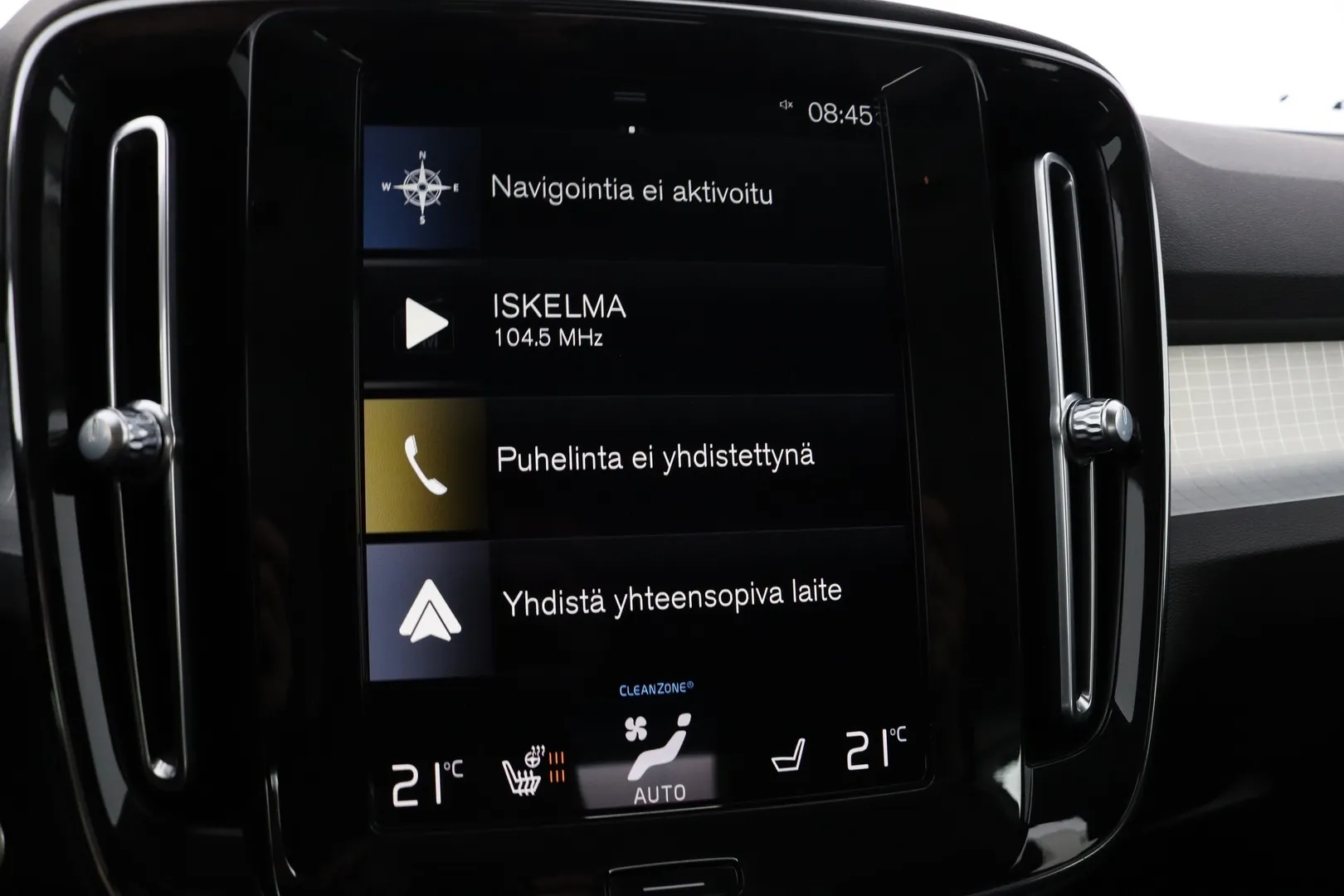 Volvo XC40 NME-696 carousel image