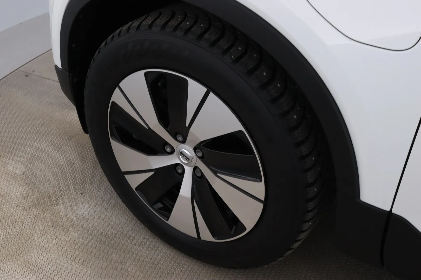 Volvo XC40 NME-696 carousel image