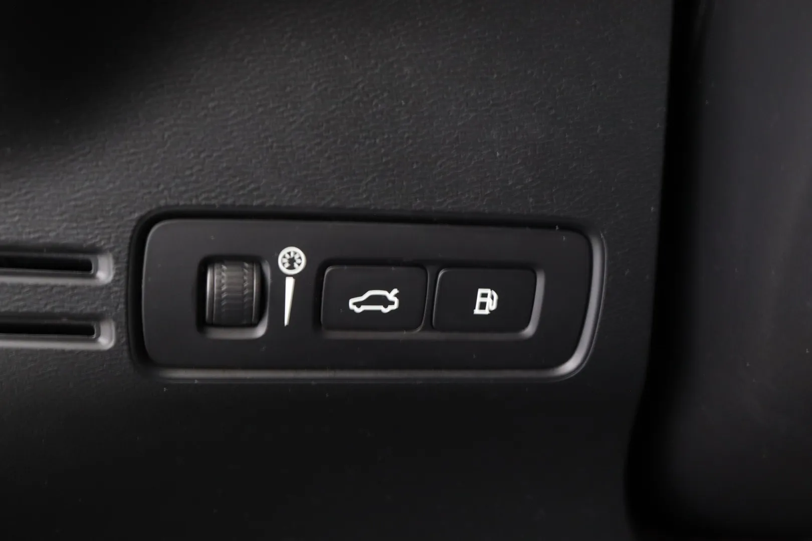 Volvo XC40 NME-696 carousel image