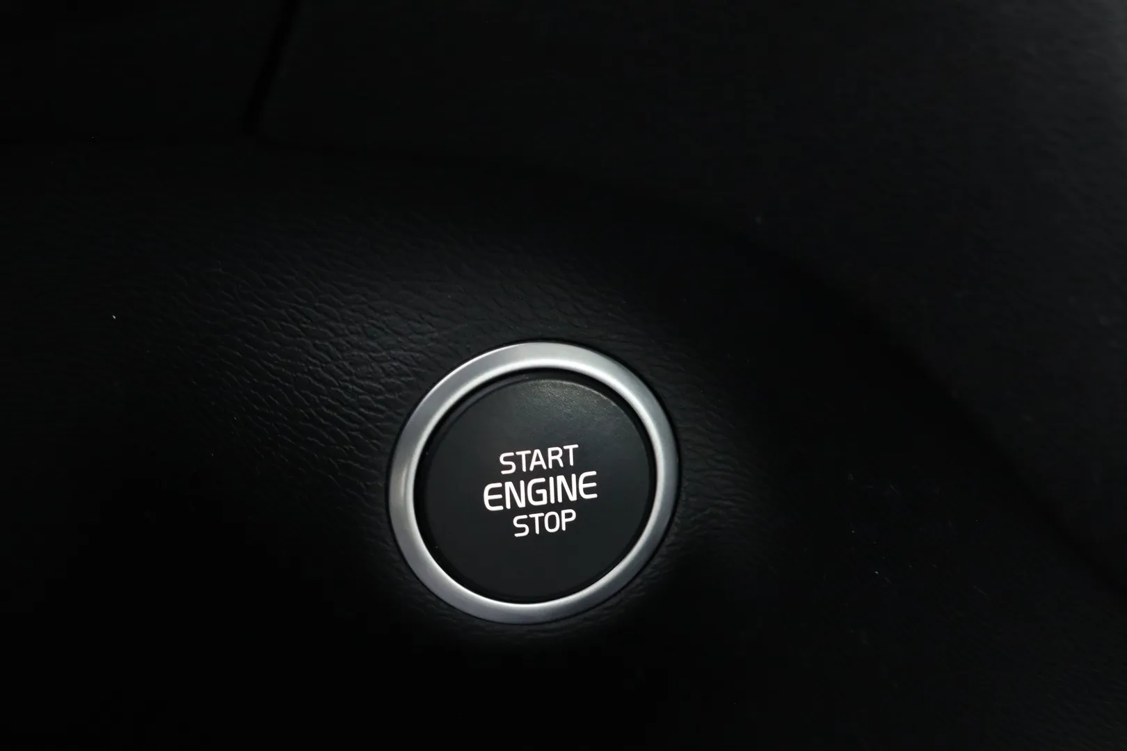 Volvo XC40 NME-696 carousel image