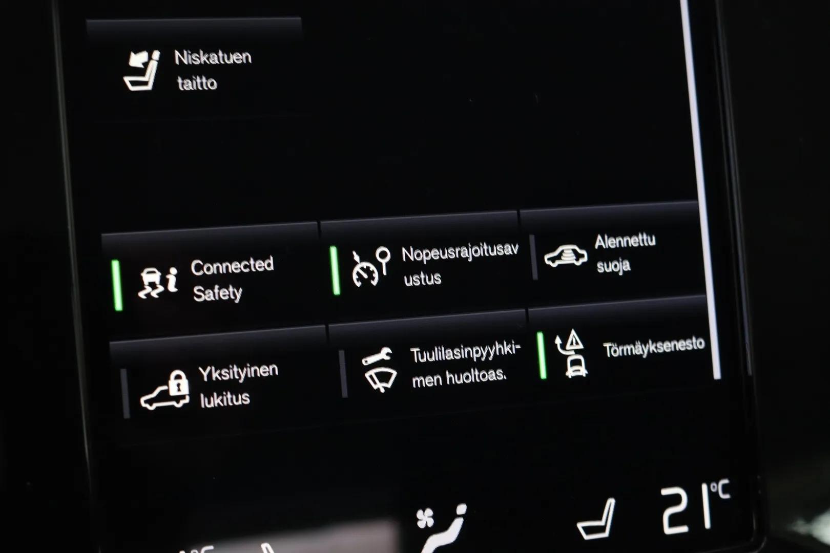 Volvo XC40 NME-696 carousel image