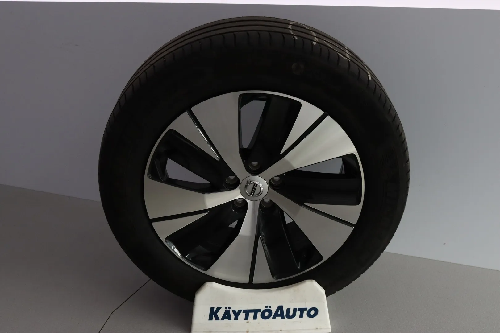 Volvo XC40 NME-696 carousel image