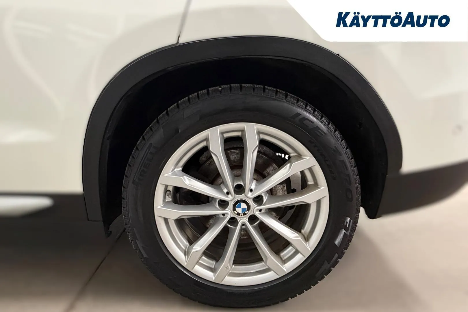 BMW X3 CLU-811 carousel image